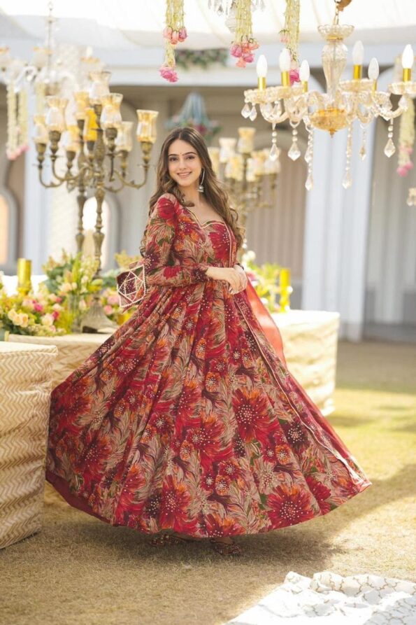 Surajmukhi Red Mohini Gher Suit Set