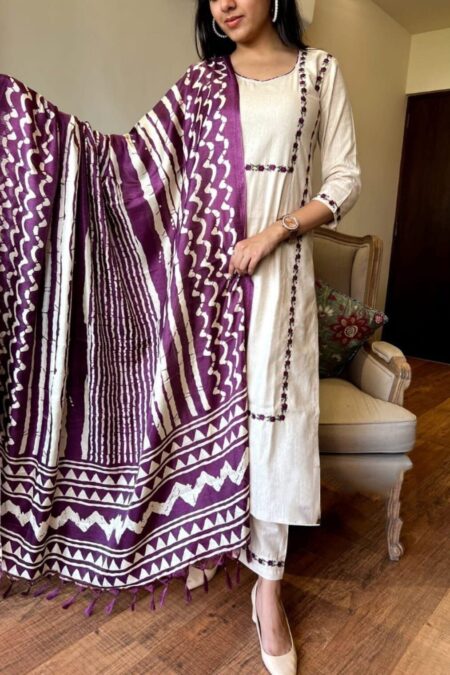 Purple pure cotton And Kurta Pant Embroidery Dress