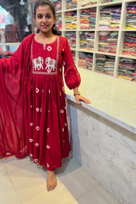 Shagun Gherdar Red Rose Kameez Kurta Set