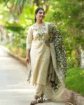 Cotton Embroidered Kurta Set With Khadi Silk Dupatta Set