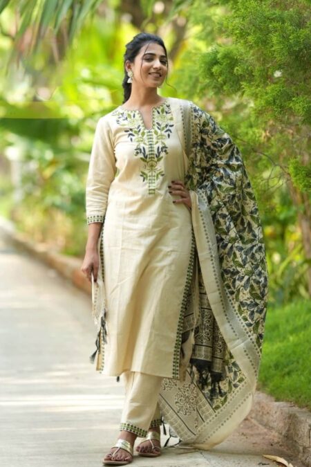 Cotton Embroidered Kurta Set With Khadi Silk Dupatta Set