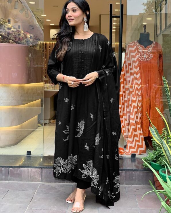 WhatsApp Image 2025-04-18 at 1.58.20 PM (1)