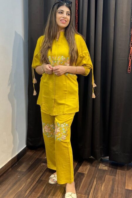 Meow Yellow Cord Set