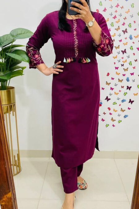 Beautiful Embroidered Sleeves  Kurta & Pant