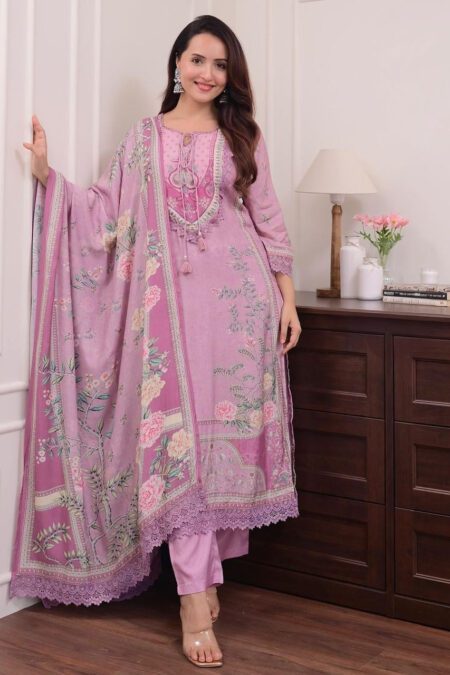 Lilac Muslin Pakistani Suit is beautifully decorated with digital prints and hand embroidery