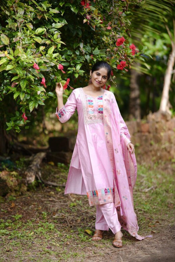Elegant Pink Embroidered Silk Kurta Set with Dupatta