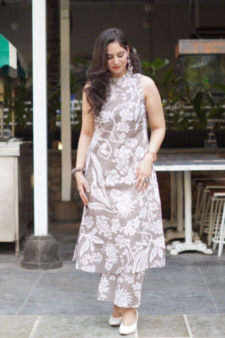 Beige & White Floral Print Kurta Set