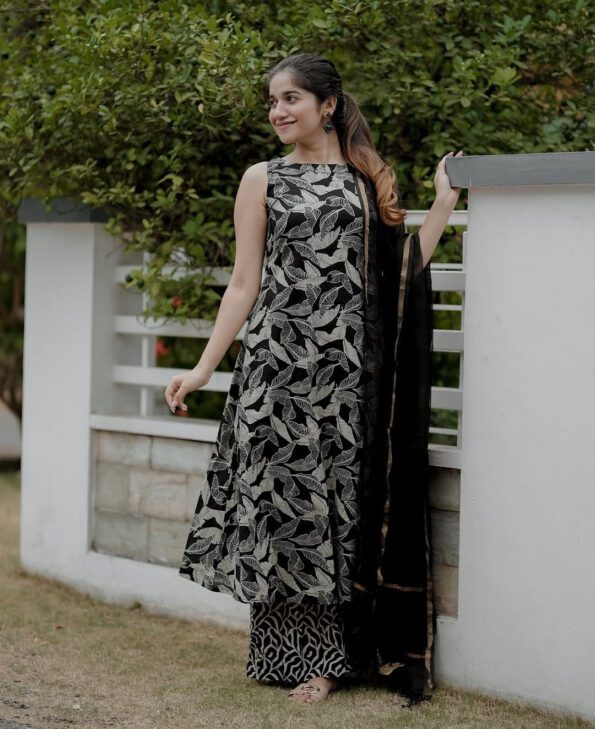 Elegant Black Leaf Print Kurta Set with Dupatta