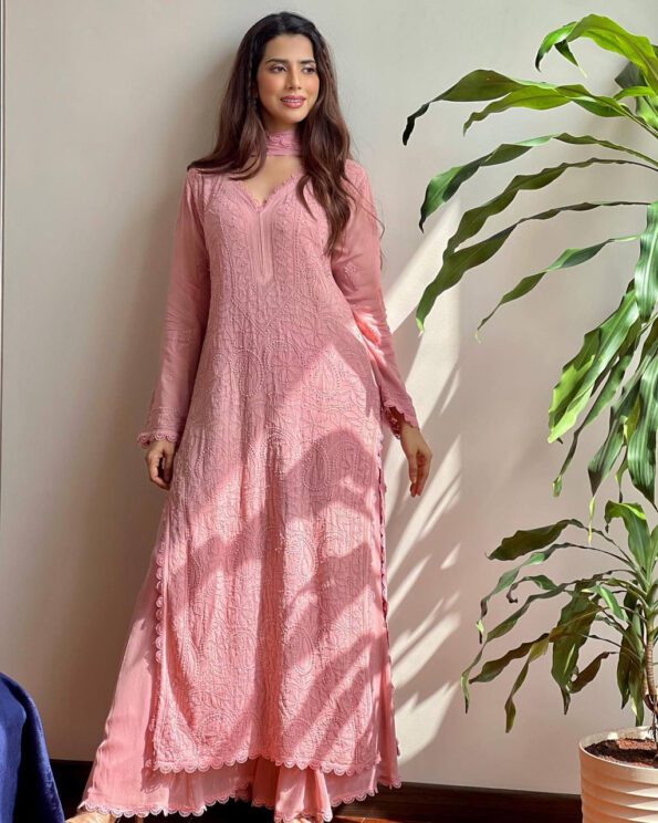 Blush Pink Chikankari Suit Set – Embroidered Cotton Kurta with Dupatta