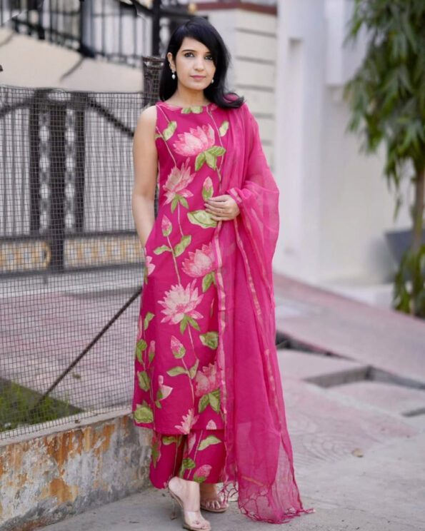 Pink Floral Printed Co-Ord Kurta Set with Dupatta