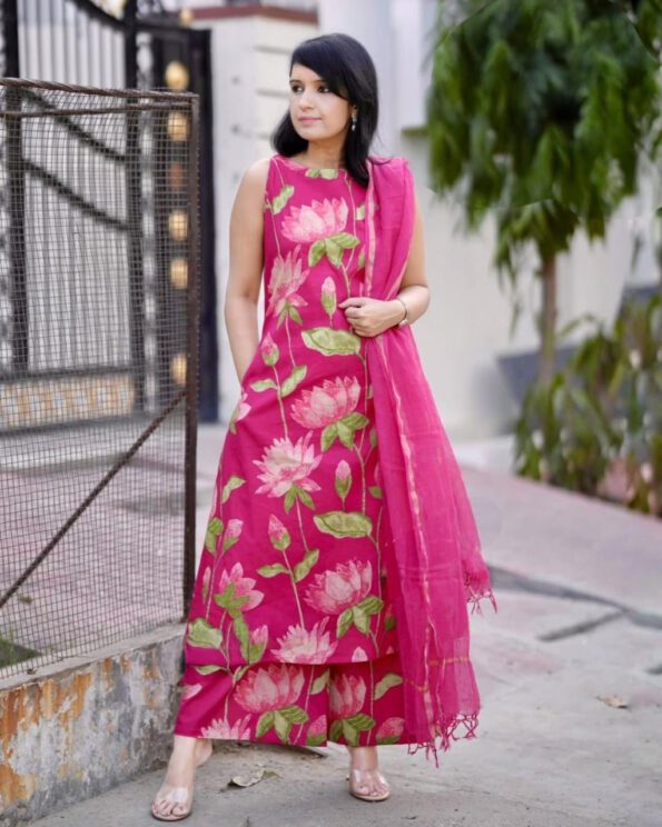 Pink Floral Printed Co-Ord Kurta Set with Dupatta