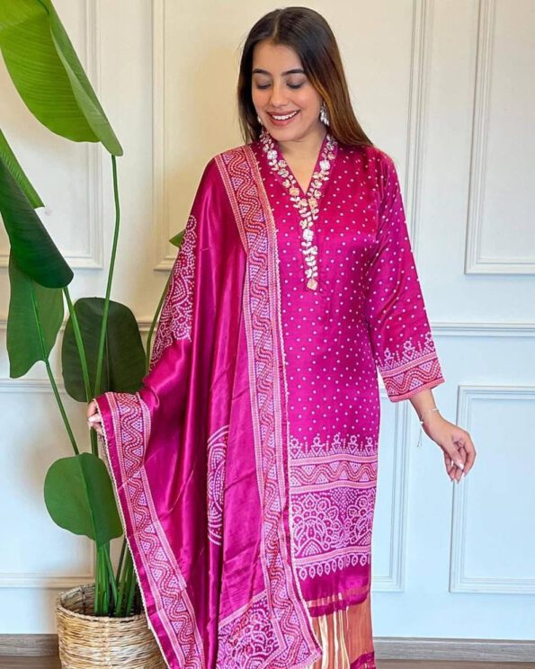 Pink Bandhani Kurta Set with Dupatta
