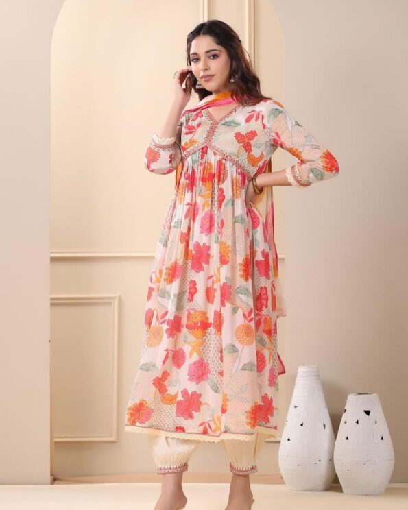 Floral Printed Kurta Pant with Dupatta Set