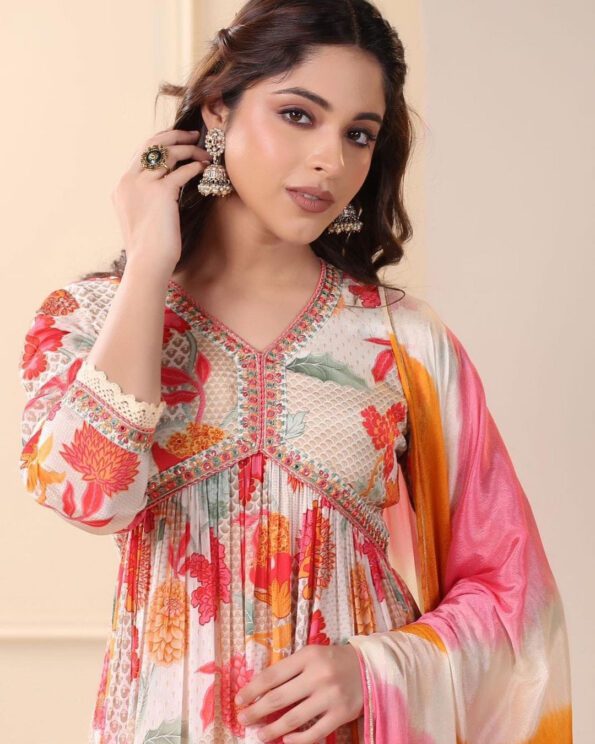 Floral Printed Kurta Pant with Dupatta Set