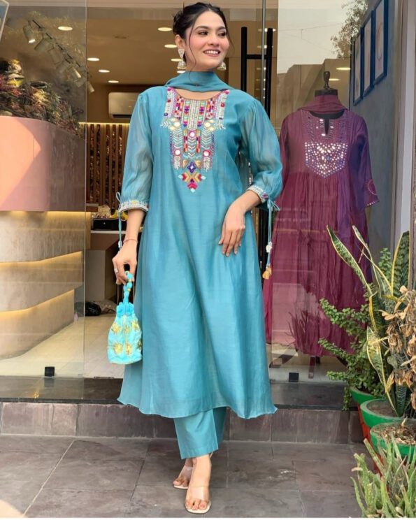 Turquoise Blue Embroidered Kurta Set for Women
