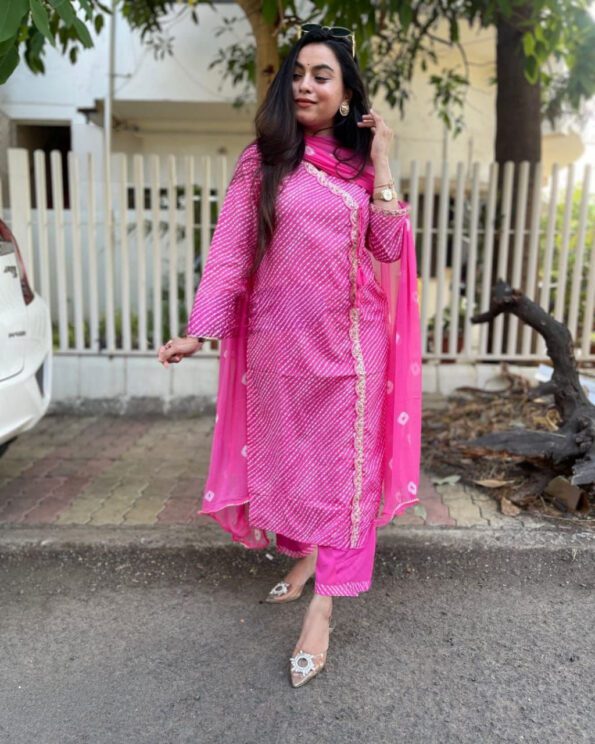 Pink Bandhani Print Kurti Set with Dupatta